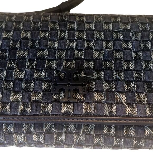 Tory Burch Thea Denim Navy Woven Flat Wallet Crossbody Bag NWT - Picture 5 of 11